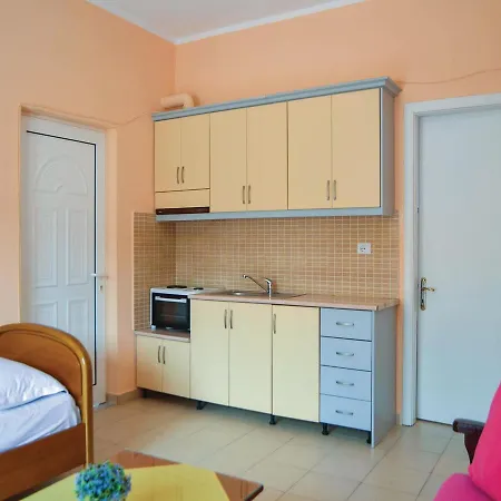 شقة One-bedroom In *